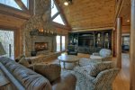 River Lodge: Living Room